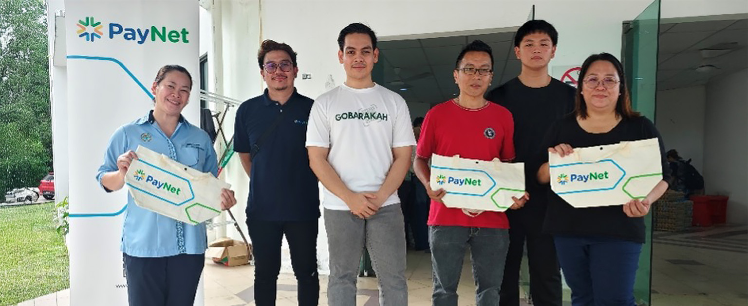 PayNet together with Gobarakah and flood victims in Penampang.